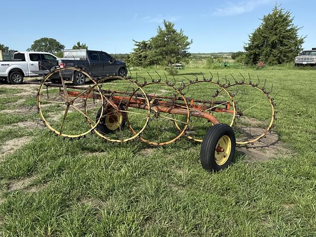 Image of Farmhand F76B equipment image 4