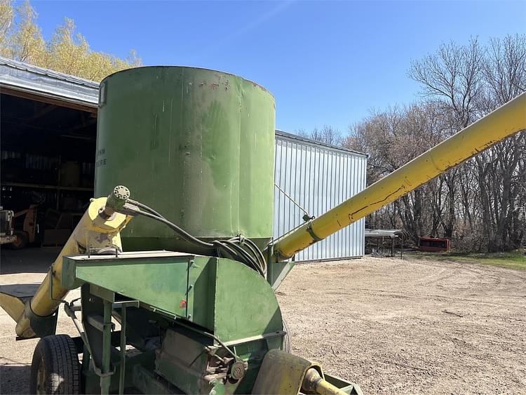 Main image Farmhand F81A 23