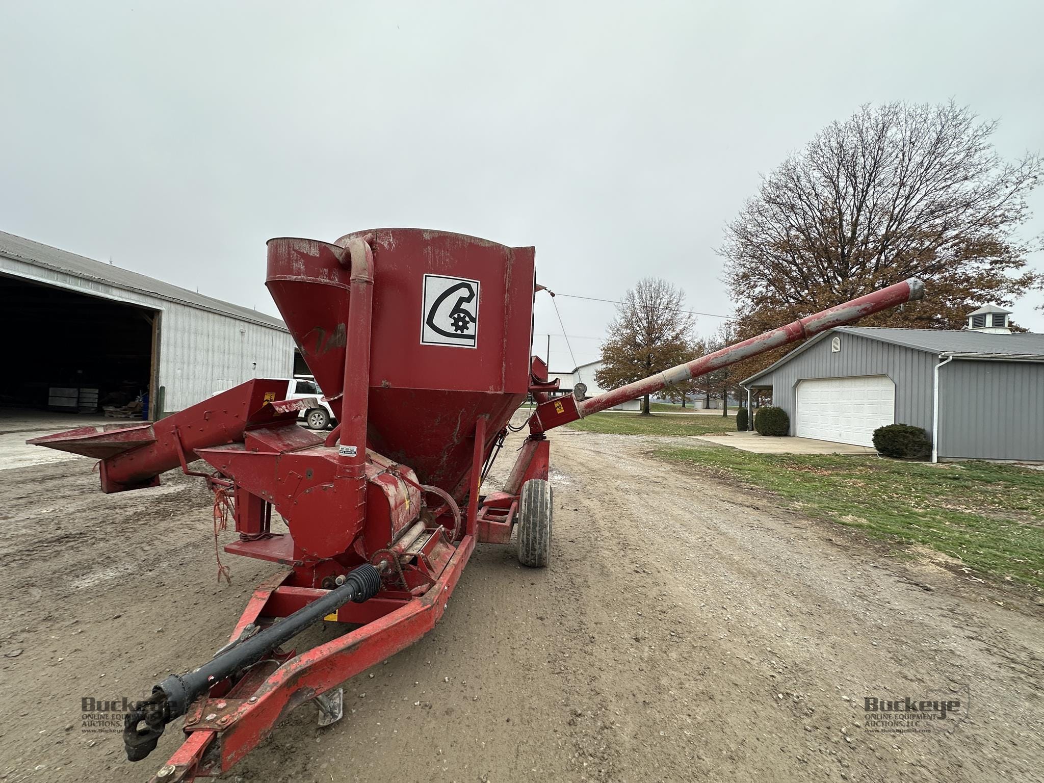 Main image Farmhand 838