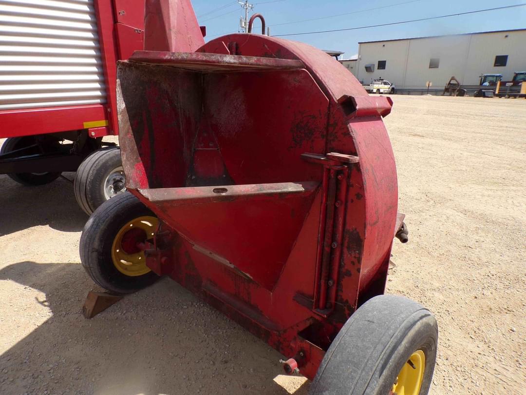 Image of Farmhand F89B Image 0