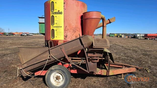 Image of Farmhand FeedMaster equipment image 1