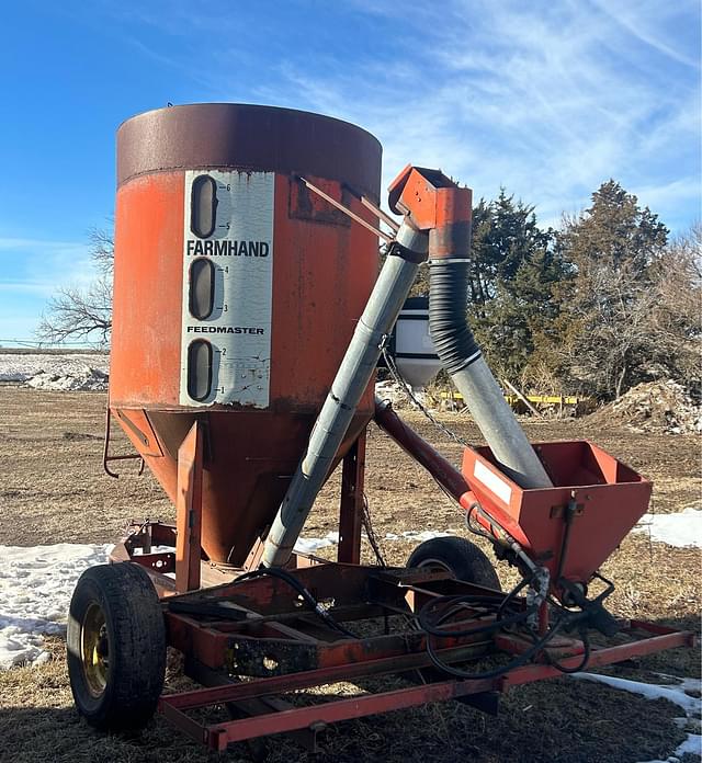 Image of Farmhand FeedMaster equipment image 4