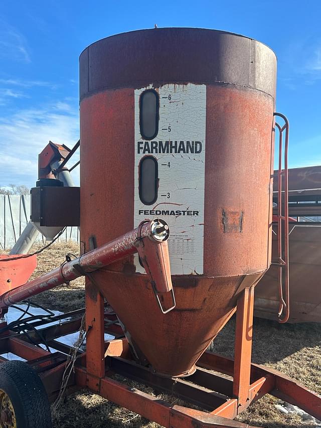 Image of Farmhand FeedMaster equipment image 2