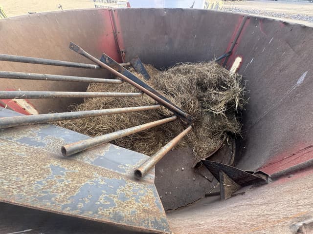 Image of Farmhand XG40 equipment image 3