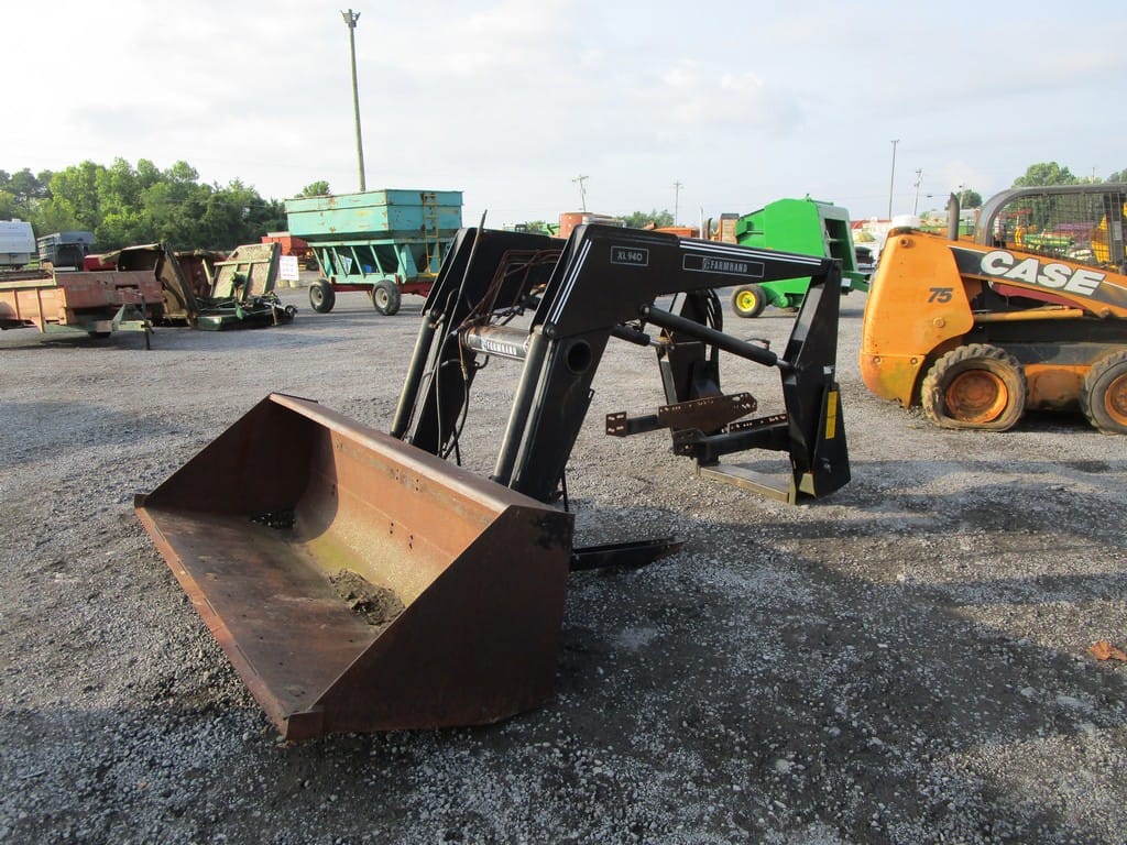 Farmhand XL940 Equipment Image0