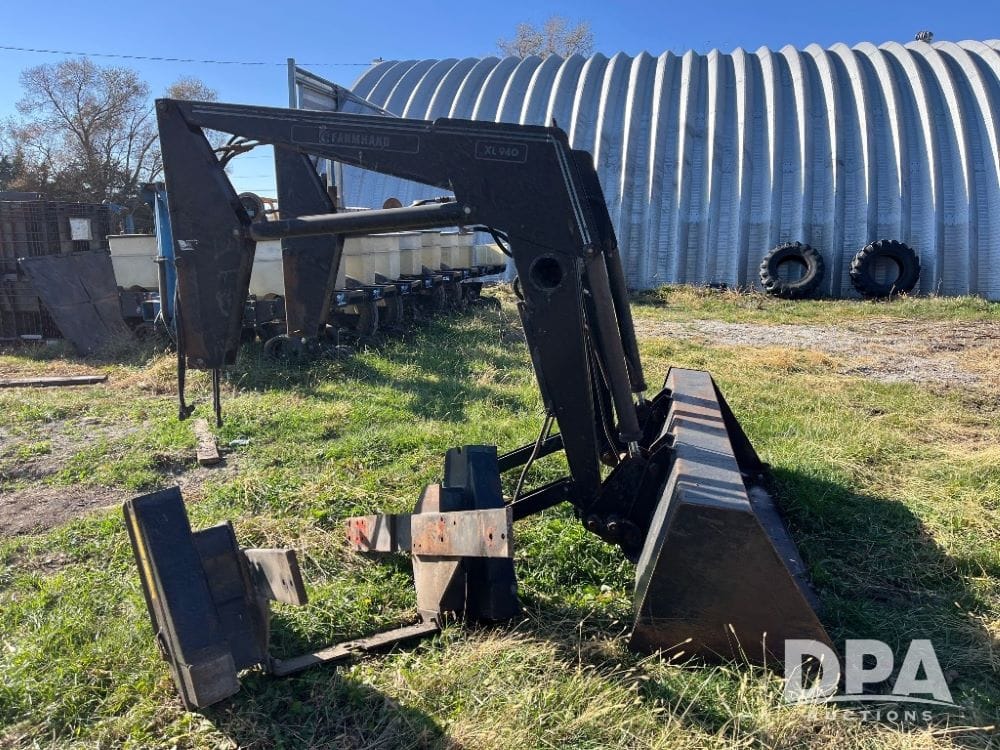 Farmhand XL940 Equipment Image0