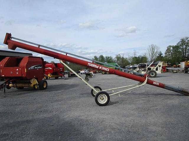 Image of Farm King 1031 equipment image 4