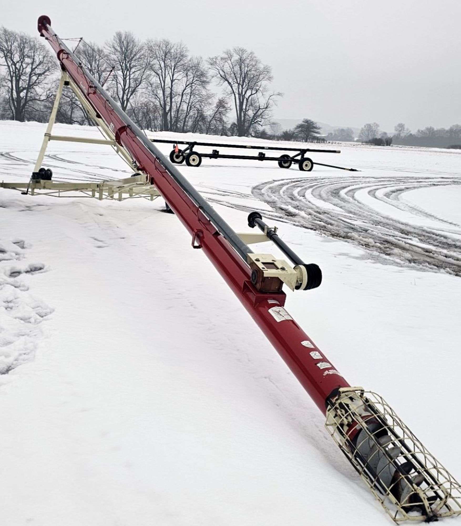 Farm King 8x61 Equipment Image0