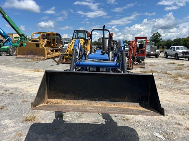 Image of Farmtrac 555 equipment image 2