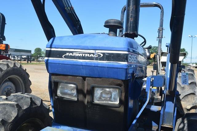 Image of Farmtrac 665 equipment image 4