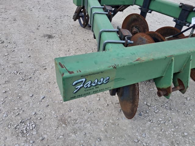 Image of Fasse Track Closer equipment image 3