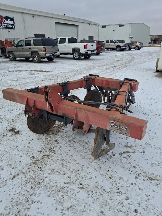 Image of Fasse Track Closer equipment image 1