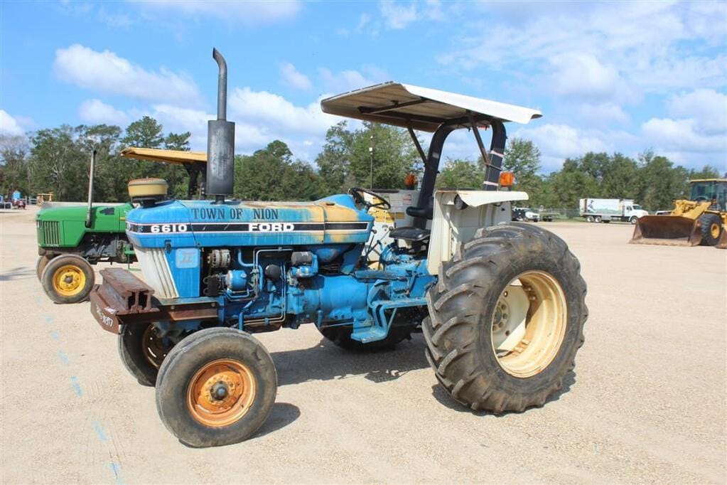 Main image Ford 6610