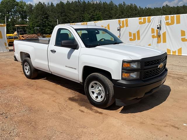 Image of Chevrolet Silverado equipment image 2