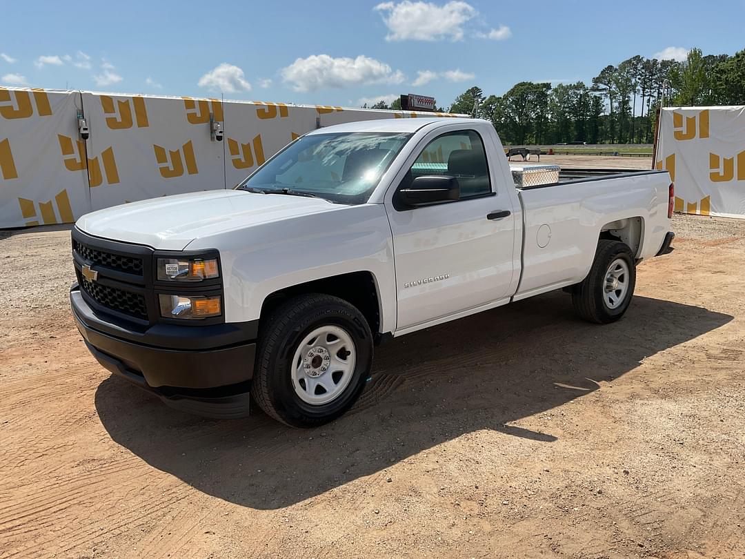 Image of Chevrolet Silverado Primary image