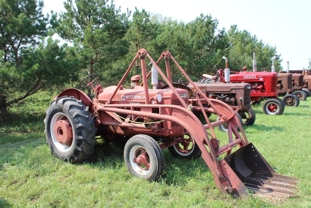 Main image McCormick-Deering W-4