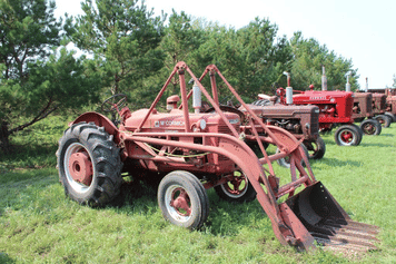 Main image McCormick-Deering W-4