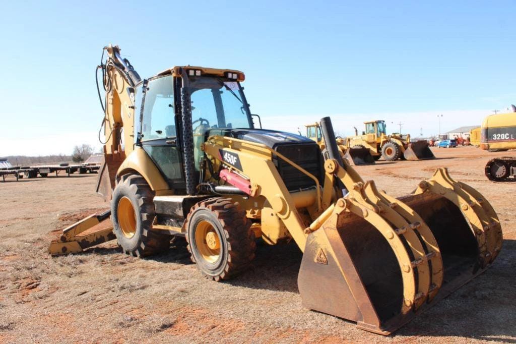 Main image Caterpillar 450F