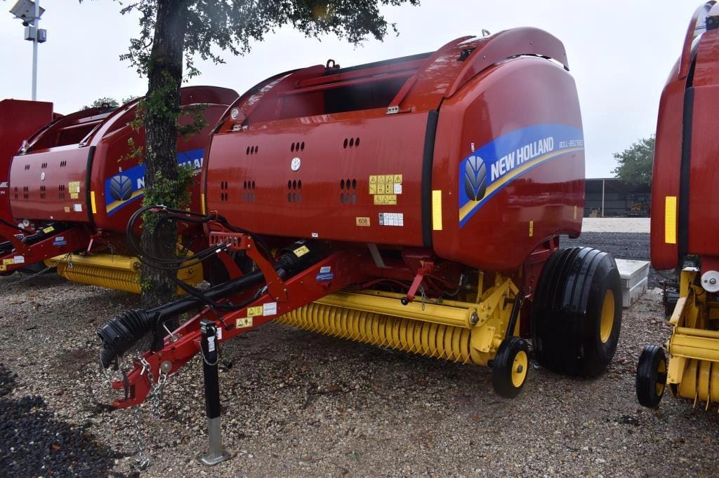 New Holland RB560 Equipment Image0