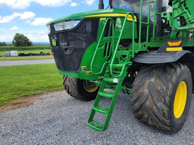 Image of John Deere 800R equipment image 1