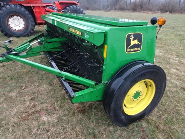 Image of John Deere 450 equipment image 4