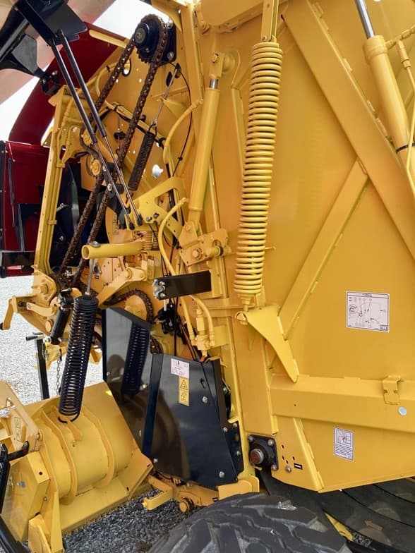 Image of New Holland RB450 equipment image 4