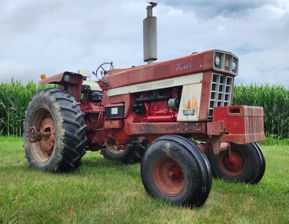Image of International Harvester 1066 Primary image