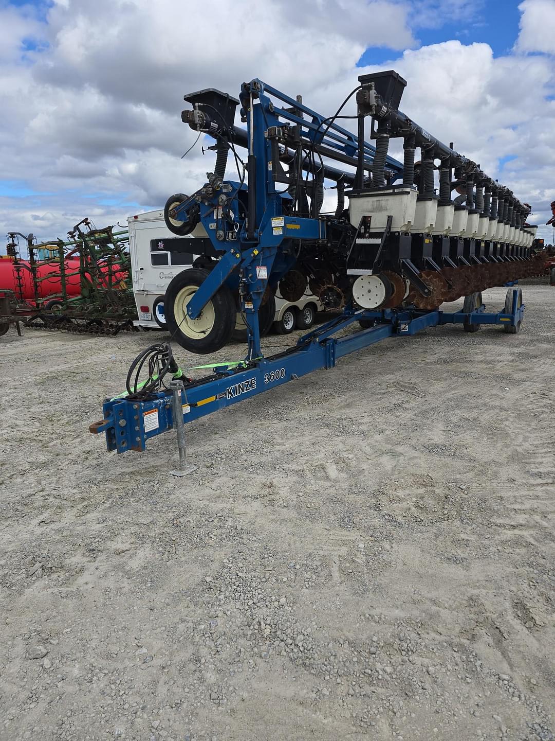 Image of Kinze 3600 Primary image