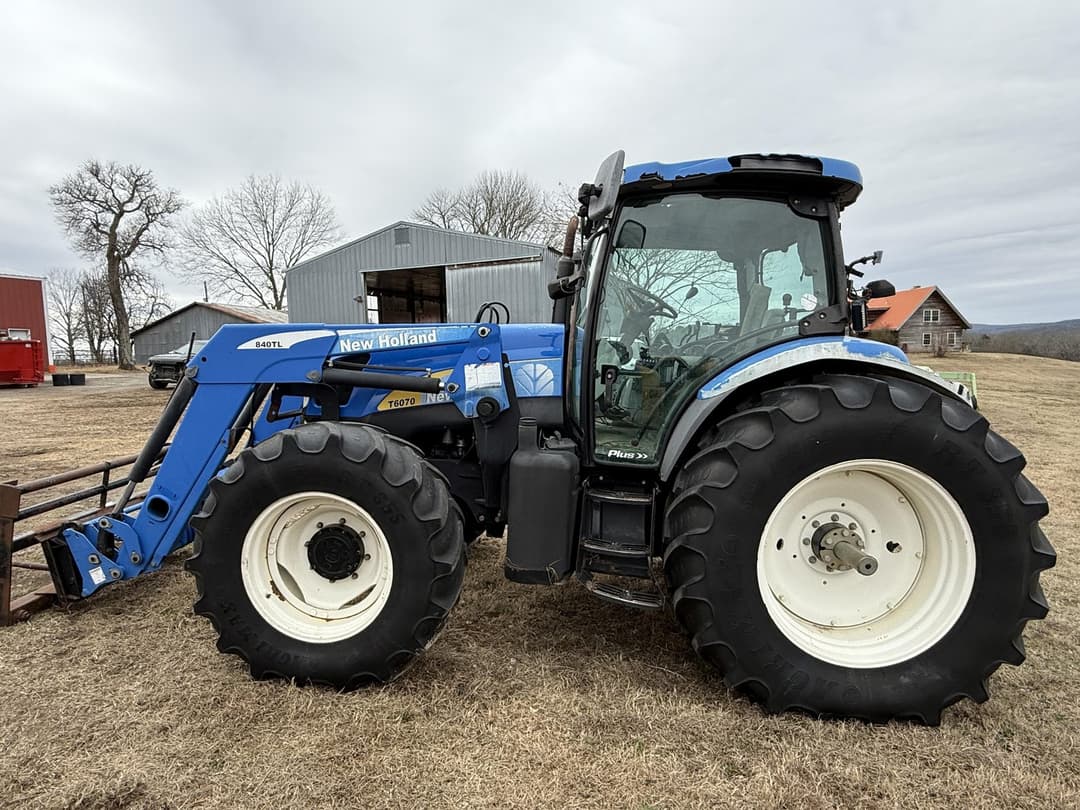 Image of New Holland T6070 Primary image
