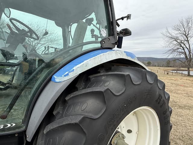 Image of New Holland T6070 equipment image 1