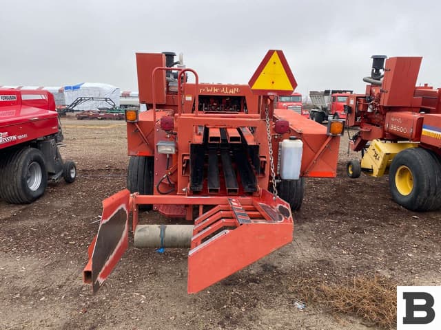 Image of New Holland BB900 equipment image 2