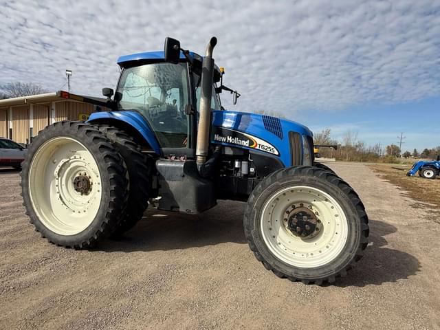 Image of New Holland TG255 equipment image 1
