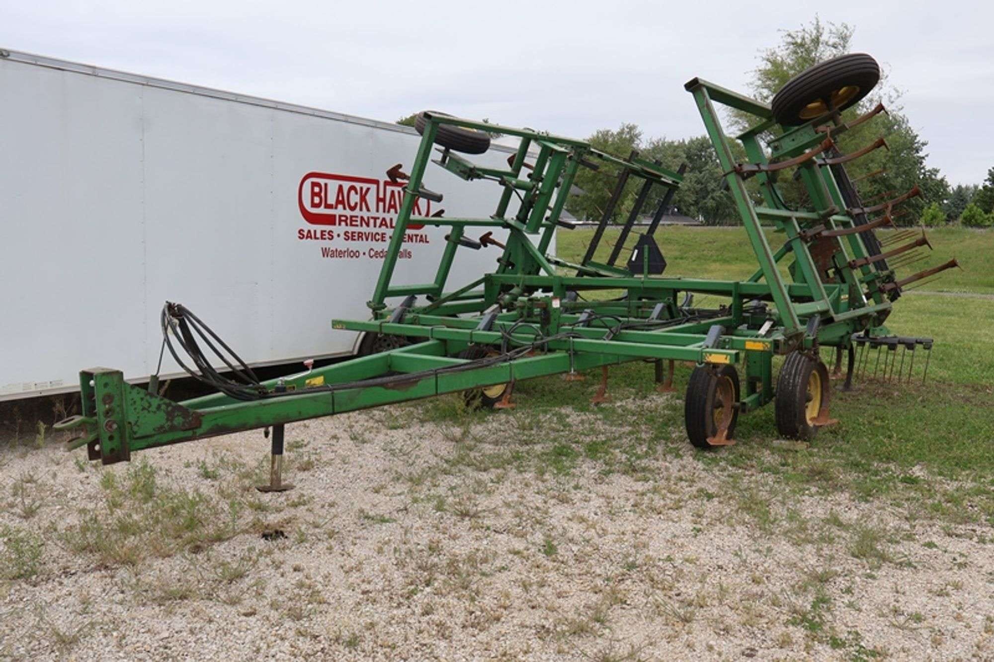 John Deere 960 Equipment Image0