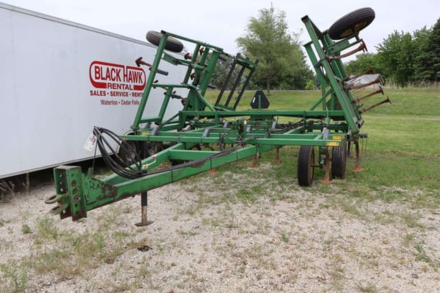 Image of John Deere 960 equipment image 4