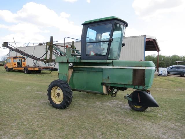 Image of John Deere 6000 equipment image 2