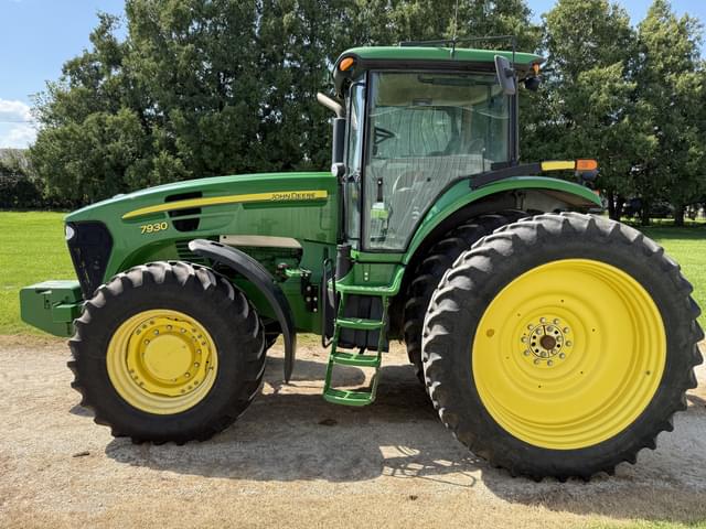 Image of John Deere 7930 equipment image 3