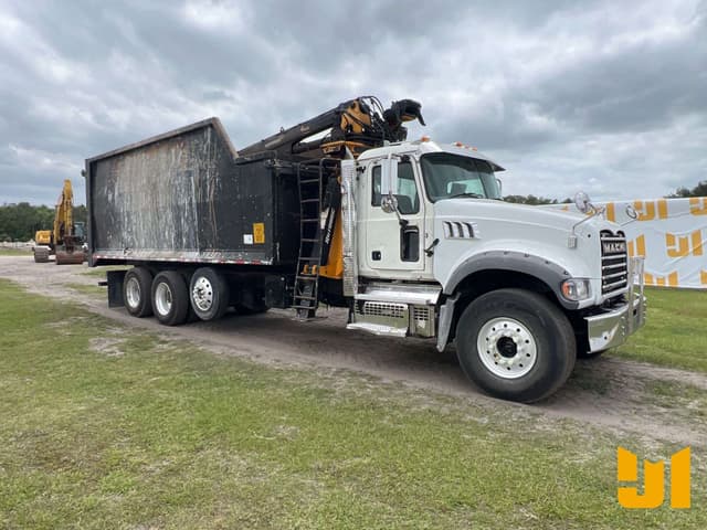 Image of Mack GR64F equipment image 2