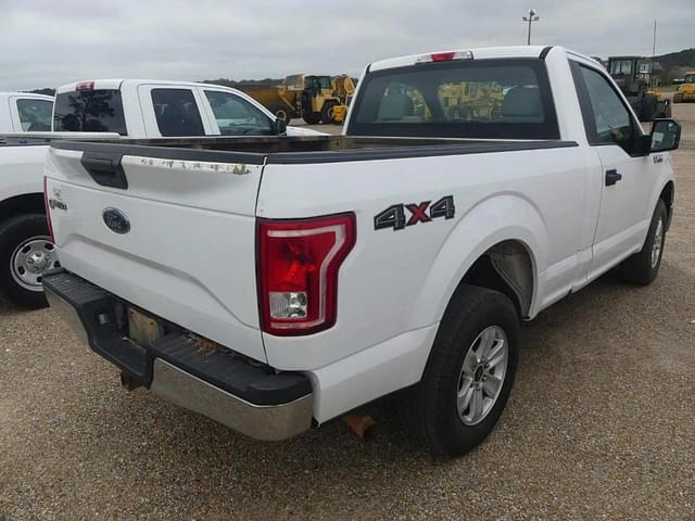 Image of Ford F-150 equipment image 2