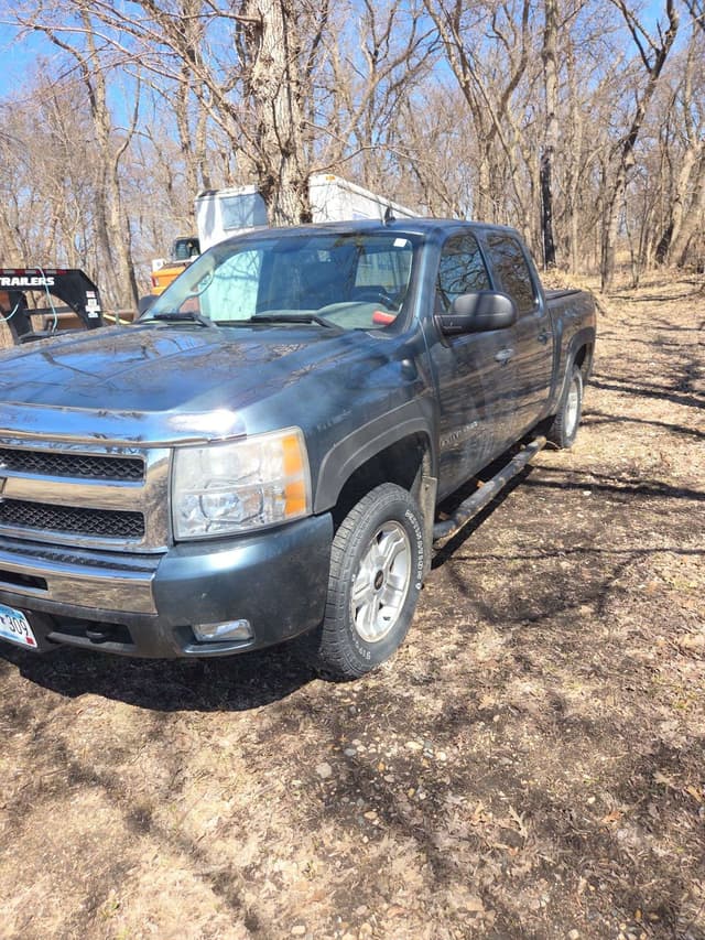 Image of Chevrolet 1500 equipment image 2