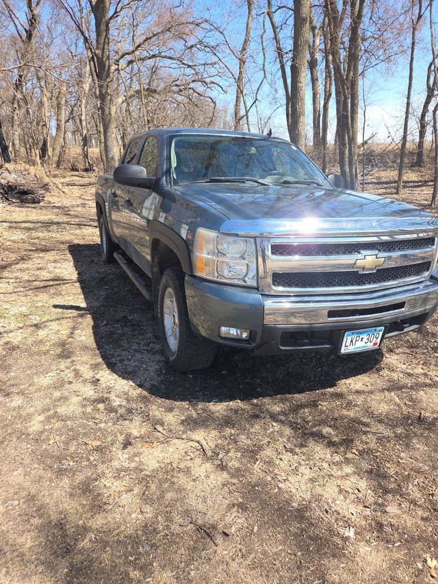 Image of Chevrolet 1500 equipment image 1