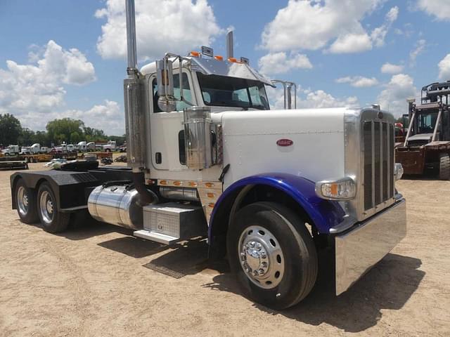 Image of Peterbilt 388 equipment image 1