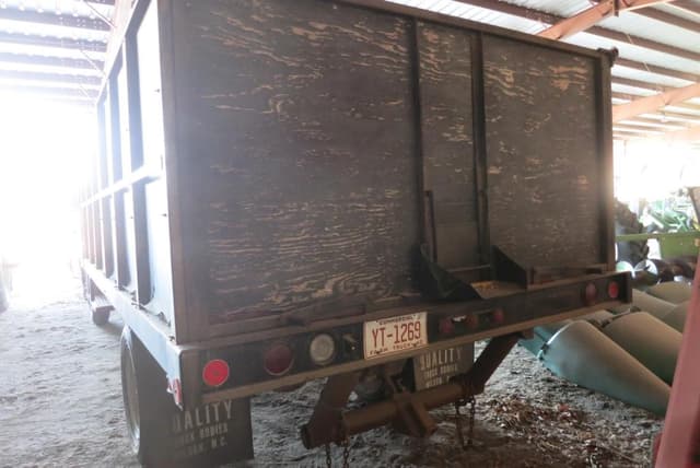 Image of Chevrolet C60 equipment image 3