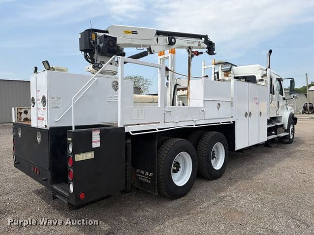 Image of Freightliner Business Class M2 equipment image 4