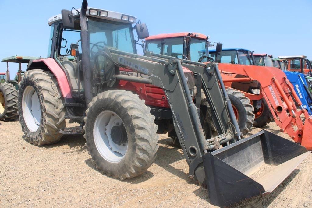 Massey Ferguson 6270 Equipment Image0