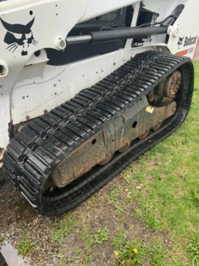 Image of Bobcat T550 equipment image 4