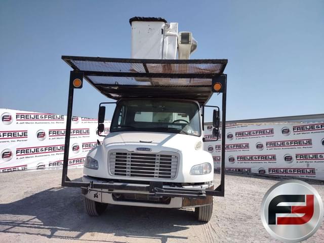 Image of Freightliner M2 equipment image 1