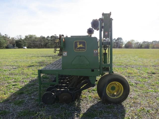 Image of John Deere 1520 equipment image 3
