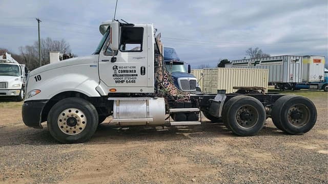 Image of International ProStar+ 122 equipment image 1