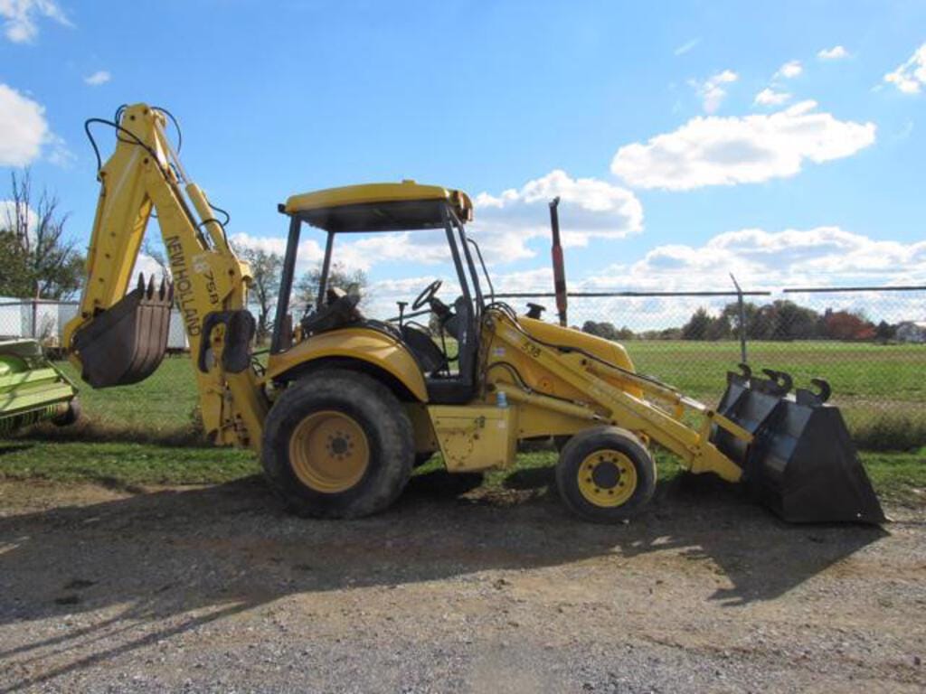 Main image New Holland LB75B