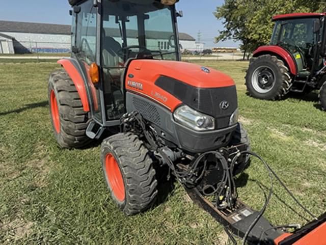 Image of Kubota L3940 equipment image 1